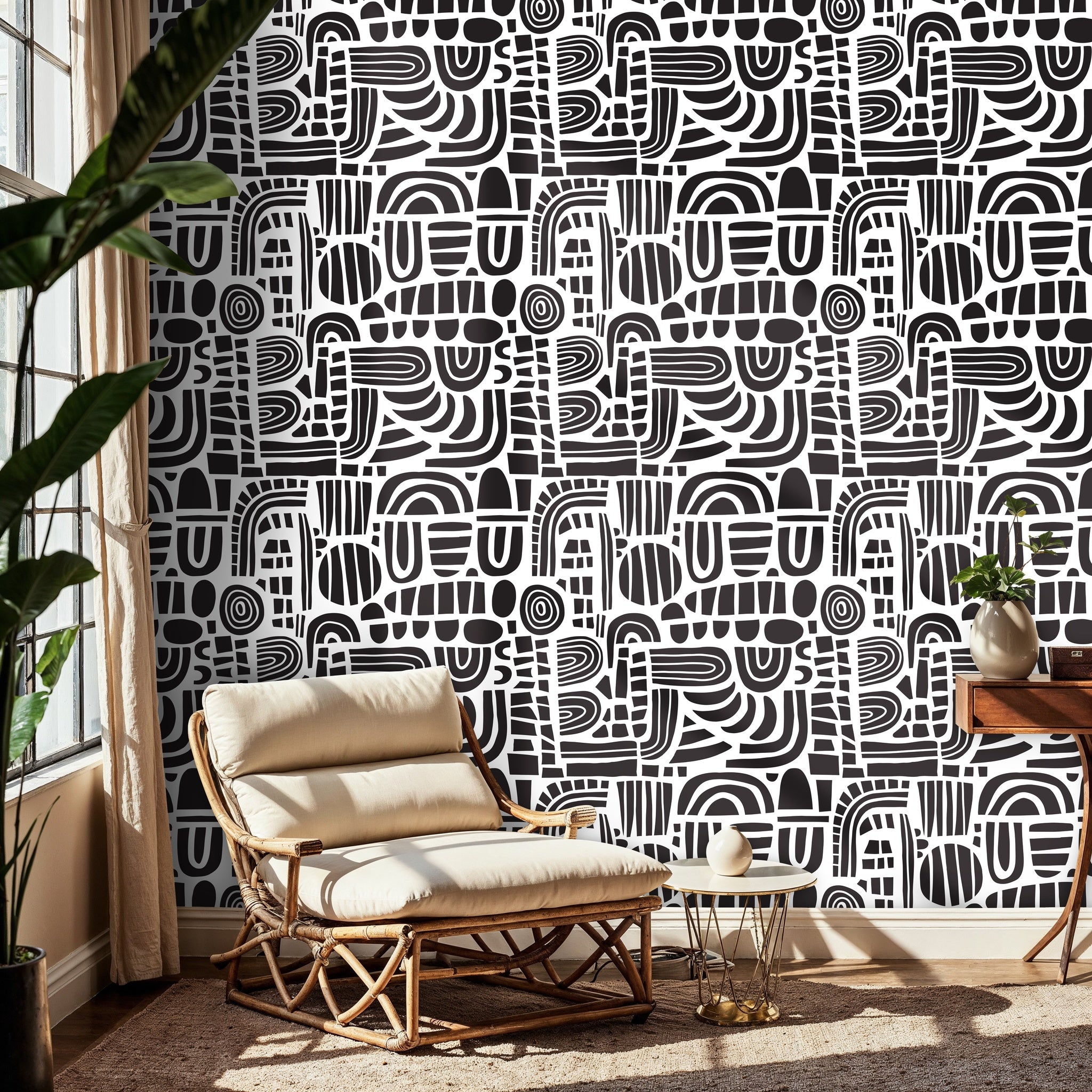 Modern Black and White Geometric Wallpaper